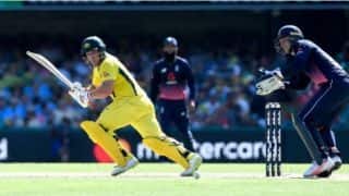 दूसरे वनडे में हार से ऑस्ट्रेलिया के मनोबल को लगेगा झटका : शेन वॉर्न